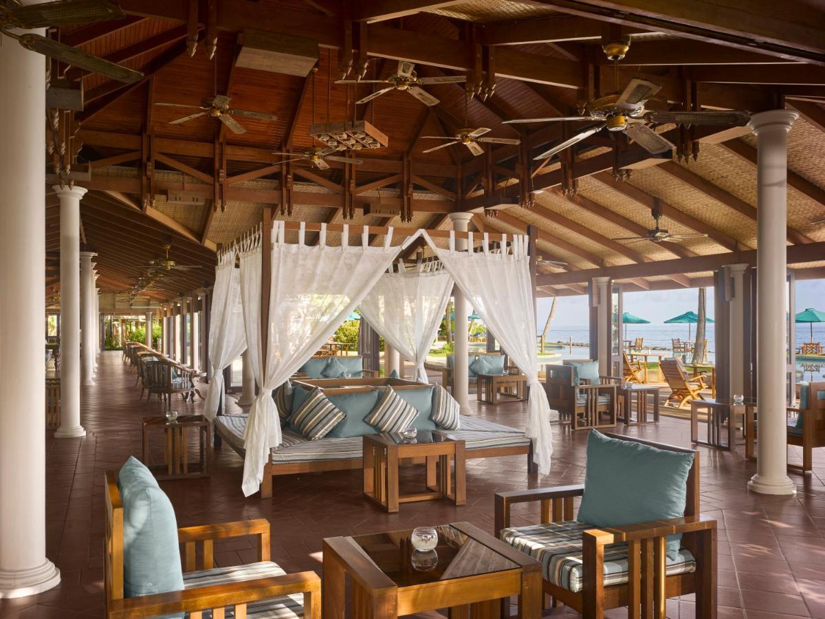 Royal Island Resort Maldives Dharavandhoo Zewnętrze zdjęcie The interior of the resort